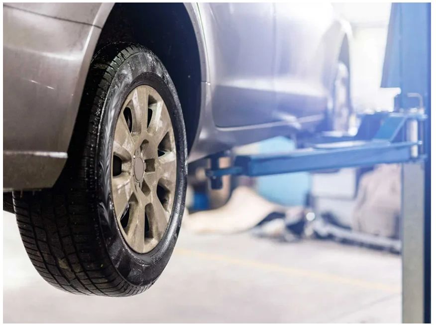 8 Tips for Improving FuelEfficiency